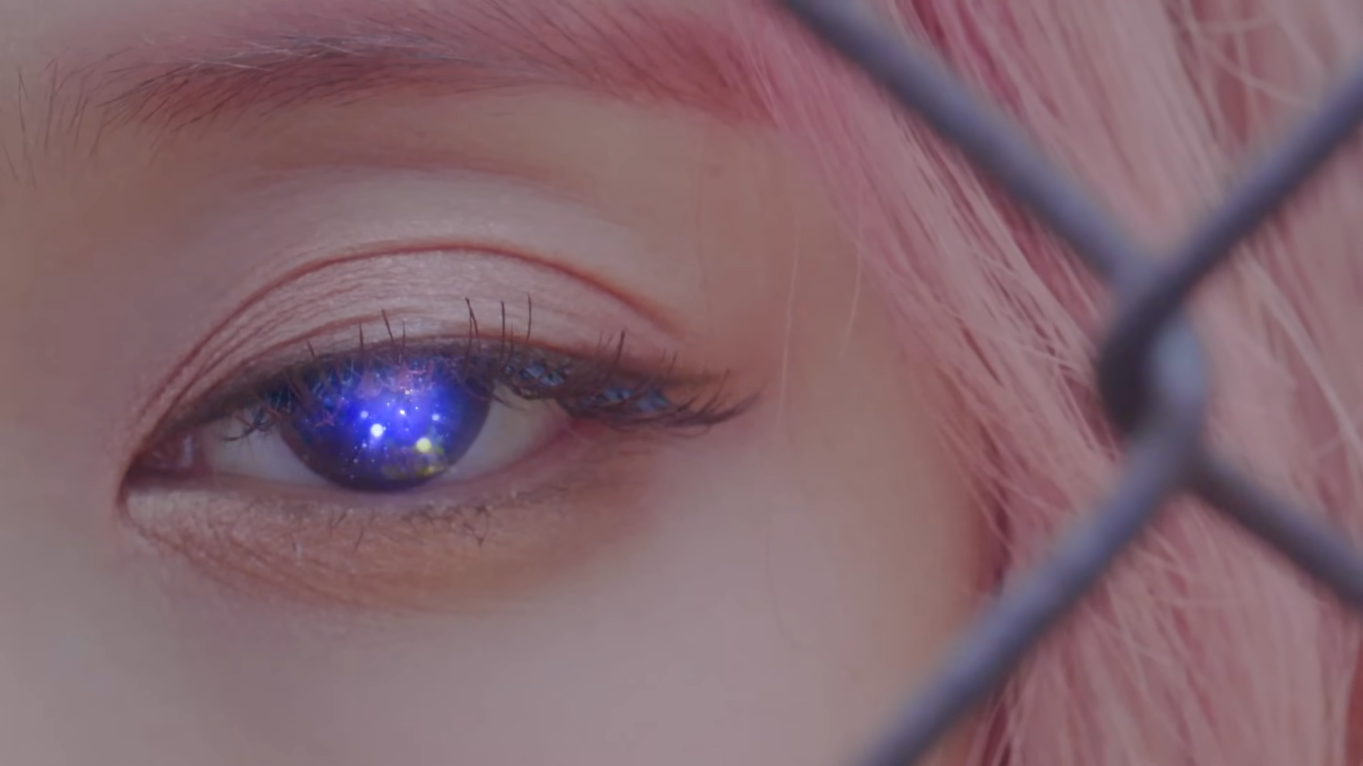 Vivi's left eye glowing purple.